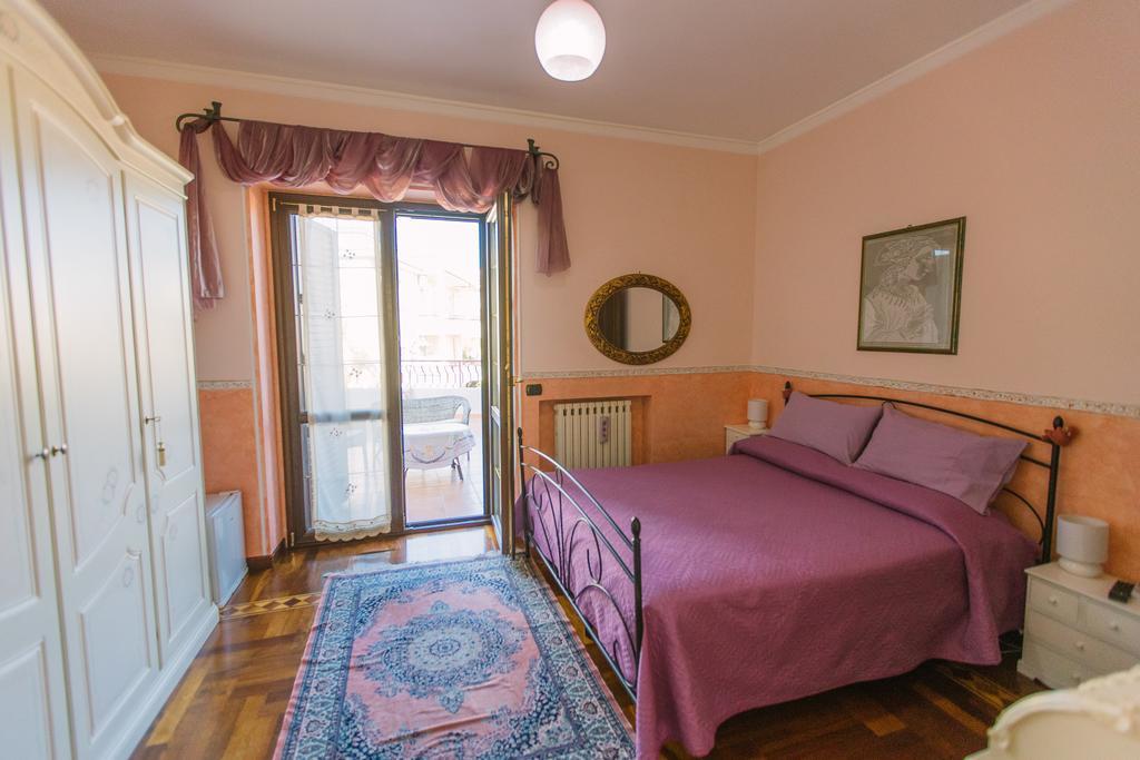 B&B Villa Francesca Soverato Marina Buitenkant foto