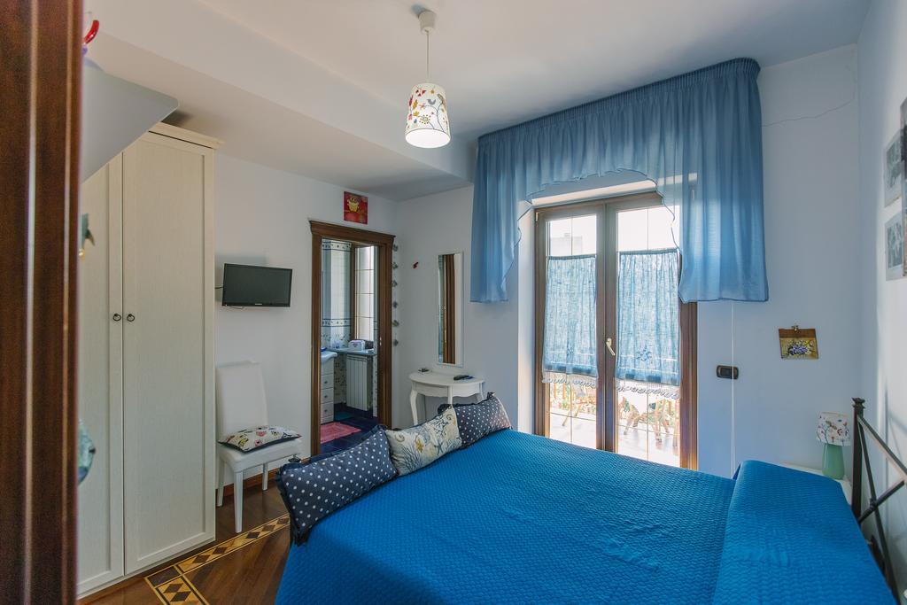 B&B Villa Francesca Soverato Marina Buitenkant foto