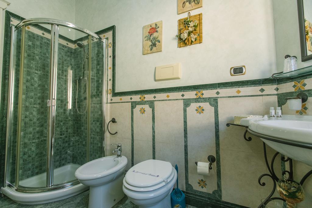 B&B Villa Francesca Soverato Marina Buitenkant foto