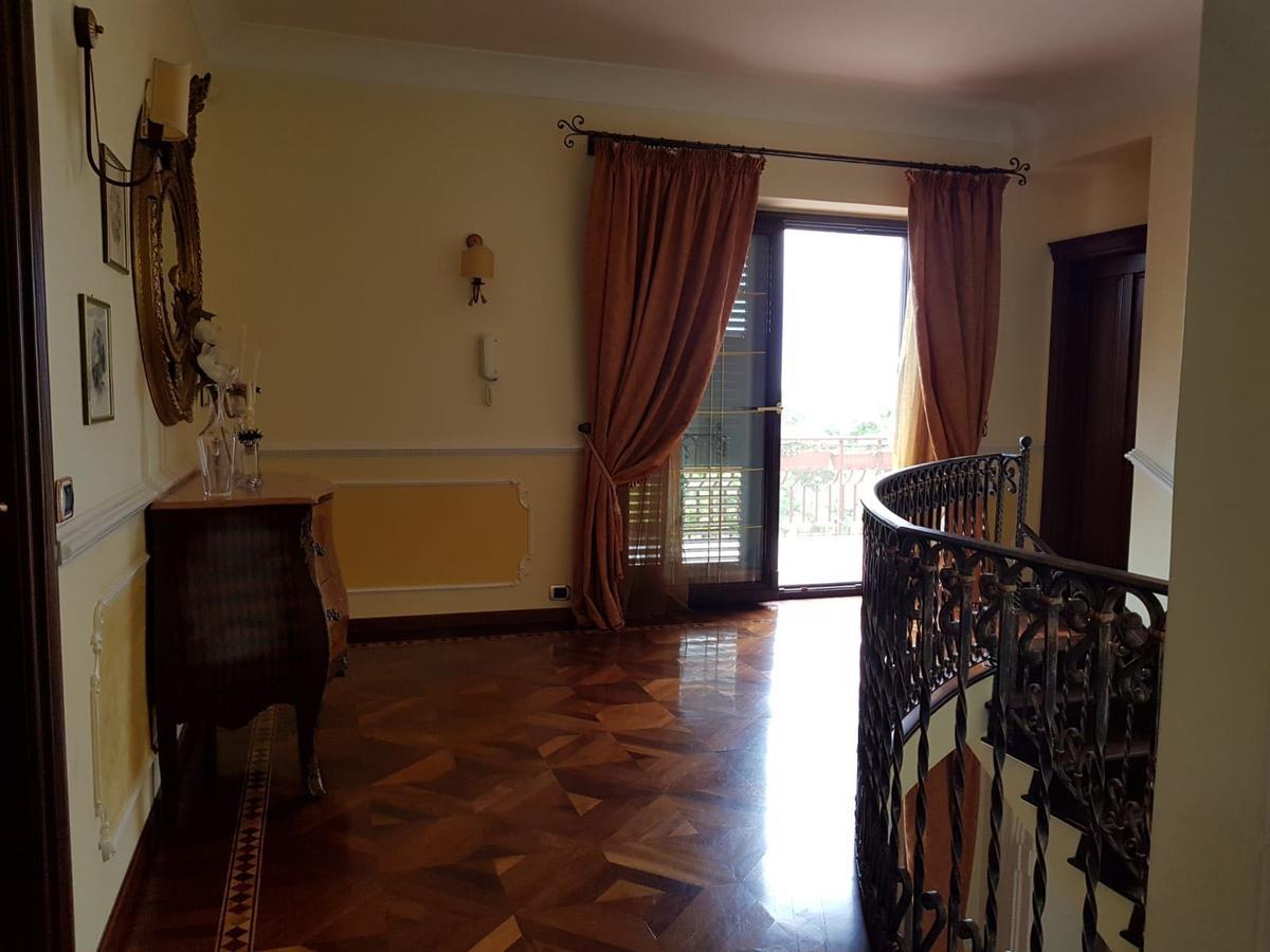 B&B Villa Francesca Soverato Marina Buitenkant foto
